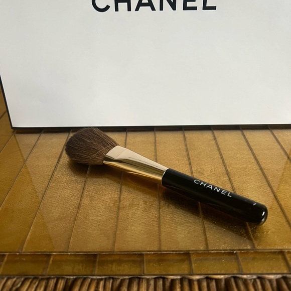 New made in Japan Chanel makeup brush #7 - Picture 4 of 6